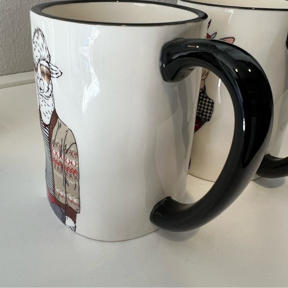 Hipster Animal Mugs Set of 3 Stoneware by Signature Housewares Cow Dog Llama EUC - Picture 9 of 10